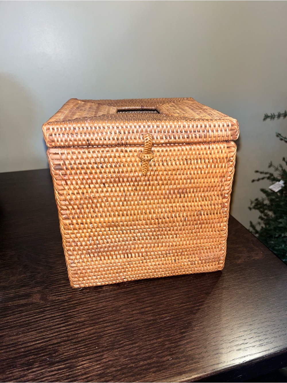 A vintage woven rattan Kleenex tissue cover Bohemian standard square style
